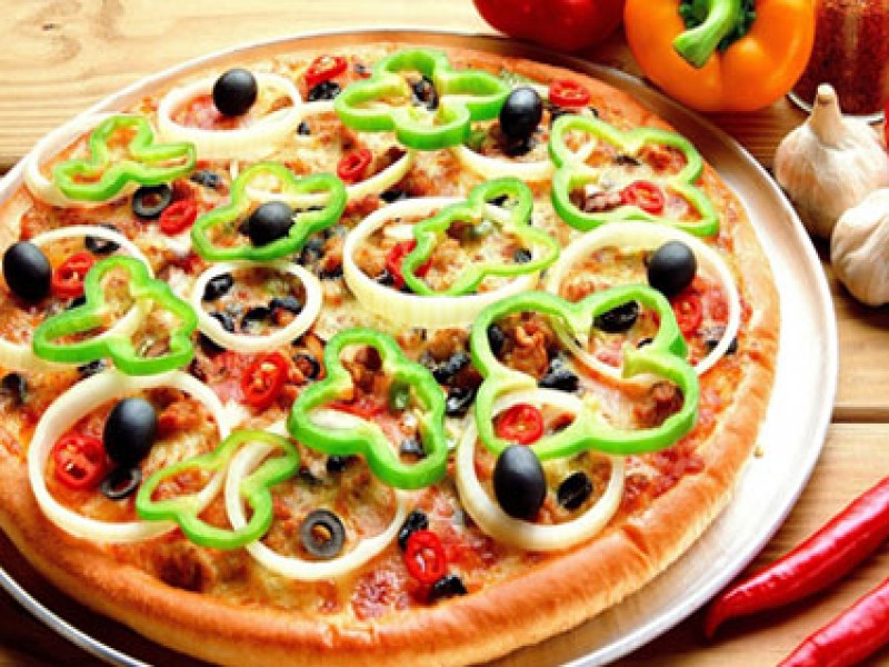 Onion Capsicum Pizza 
