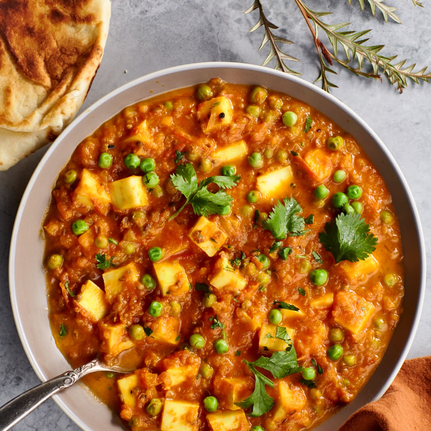 Matar paneer