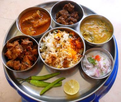 Nonveg Thali (Rice,Chicken,Salad,Dal)